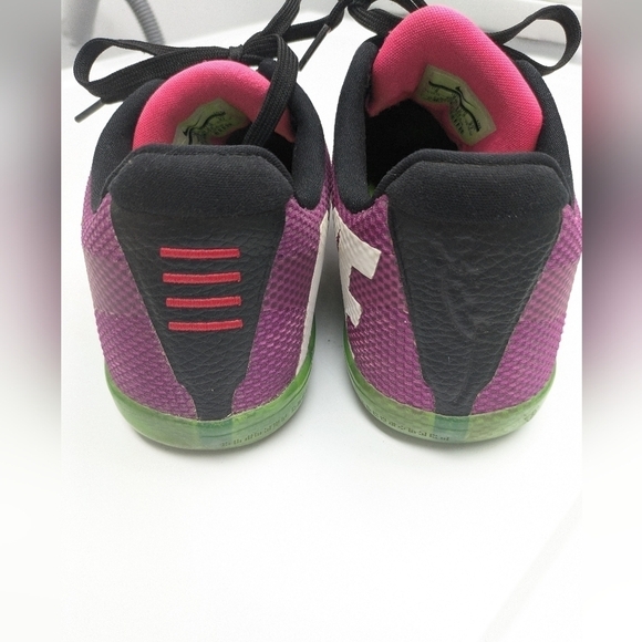 Nike Kobe 11 What The Mambacurial men's sneaker size 9 - Picture 6 of 12